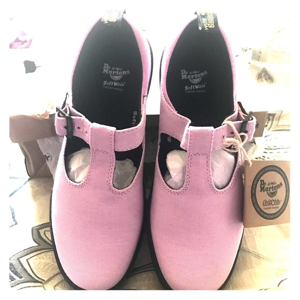Doc Marten’s (Dr. Marten’s) canvas Winona sz 8